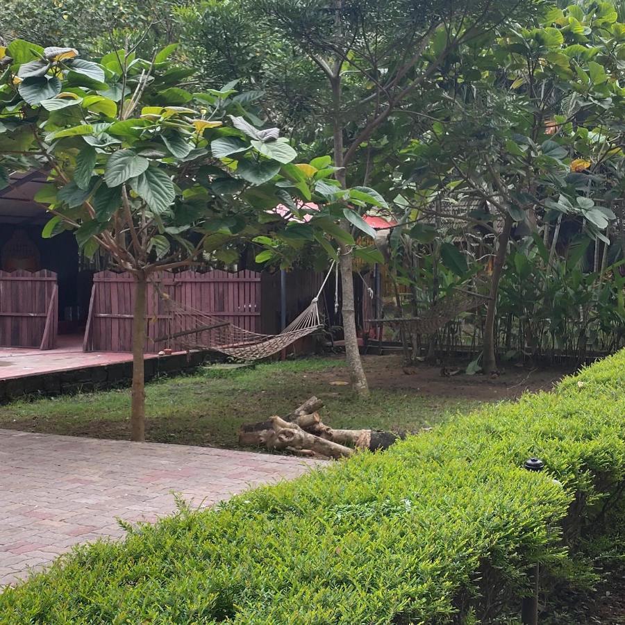 SAVITHRI INN Cottages Varkala Esterno foto